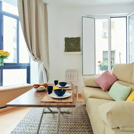 Apartament Hostly Acetres 1a Loft In Center, Comunal Terrace, Fibre,parking Optional *